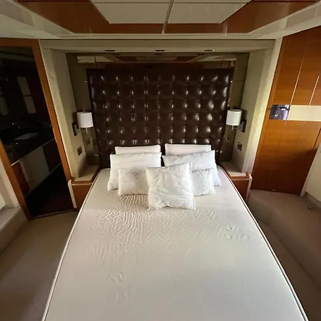 Botel Ekoseyachting *